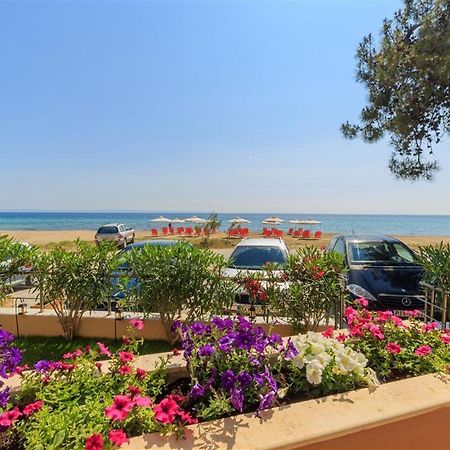 Studio Nikiti Beach 外观 照片