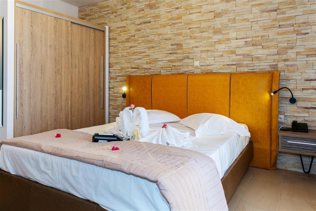 Studio Nikiti Beach 外观 照片