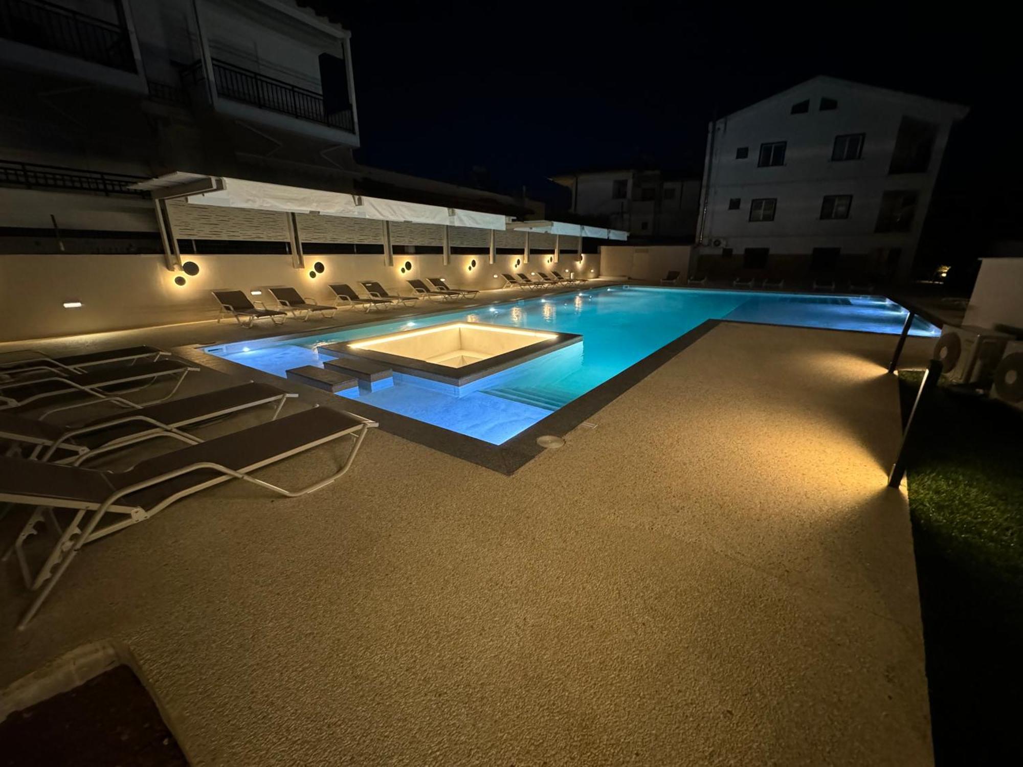 Studio Nikiti Beach 外观 照片
