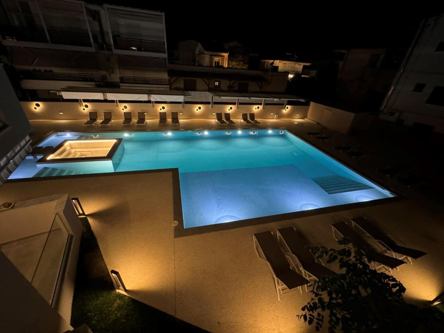Studio Nikiti Beach 外观 照片