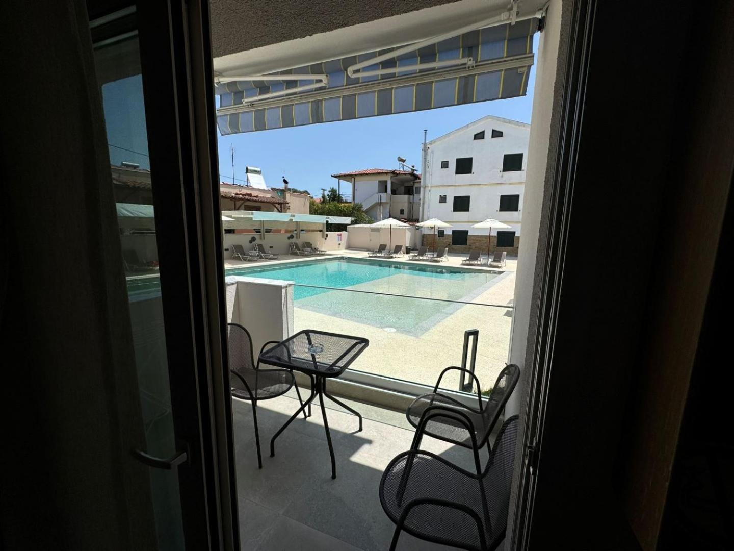 Studio Nikiti Beach 外观 照片